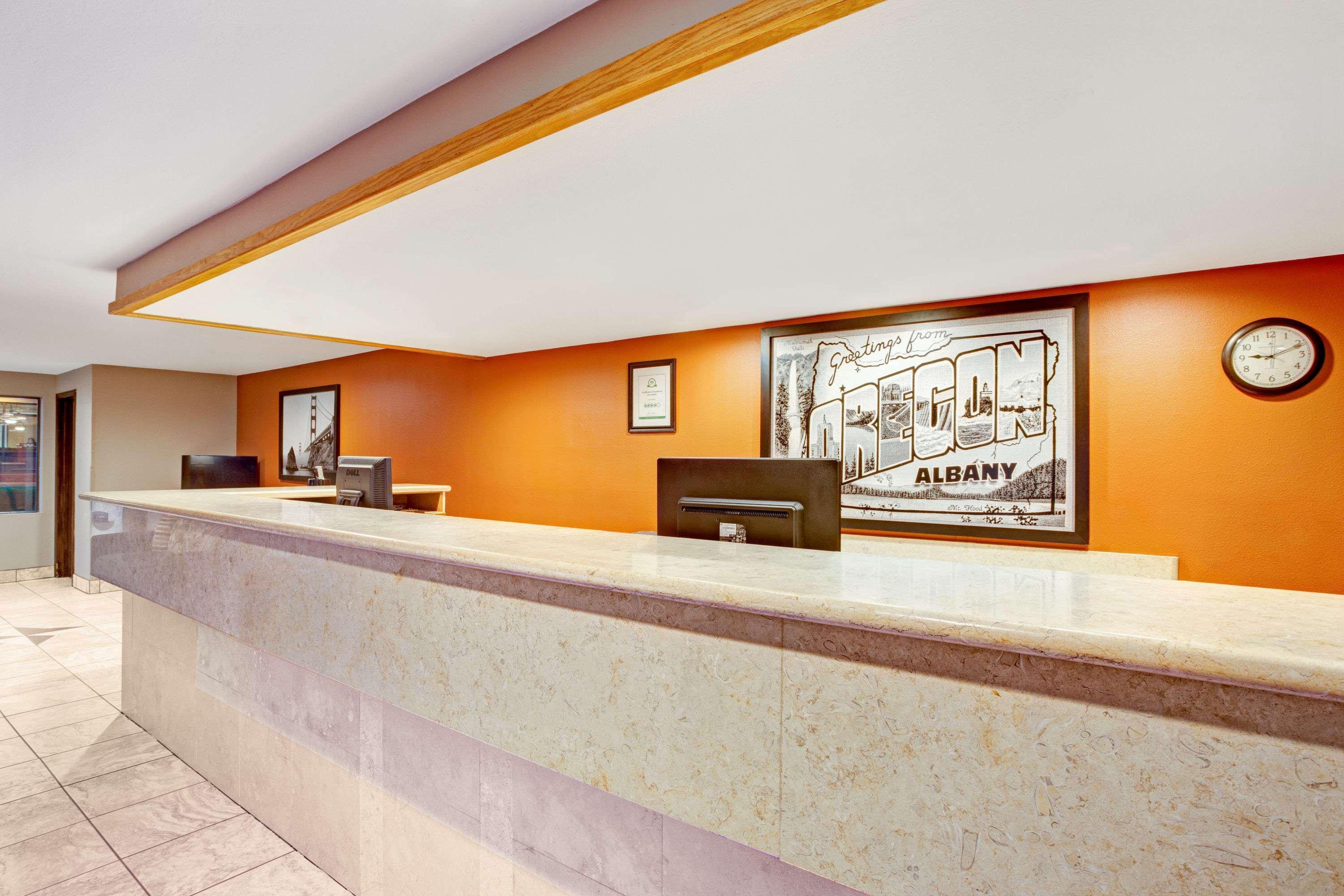 Super 8 By Wyndham Albany Motel Eksteriør bilde